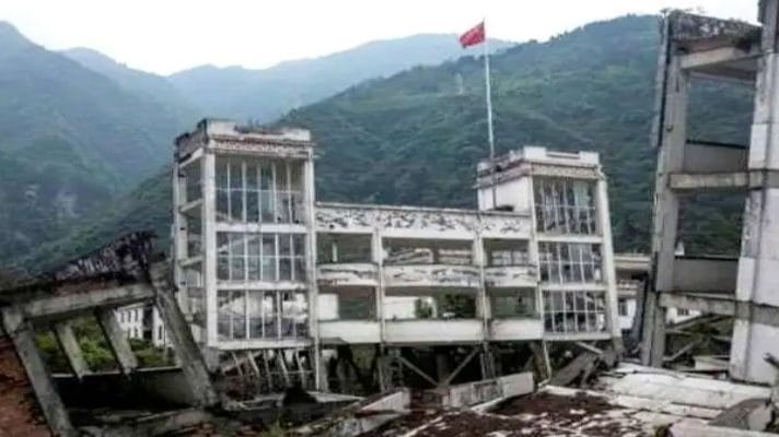 चीन में तेज भूकंप के झटकों से मची भारी तबाही, 12 लोगों की मौत, 122 घायल 1 Hello Uttarakhand News »