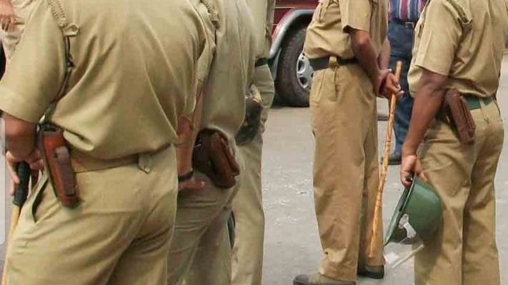 हैवानियत की हदें पार, पैर छूने झुकी गर्भवती बेटी की पिता ने की गला काटकर हत्या 1 Hello Uttarakhand News »