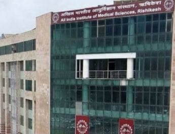 उत्तराखंड के बड़े अस्पताल एम्स की खुली पोल,ईलाज के बजाय वापस भेजा घर 3 Hello Uttarakhand News »