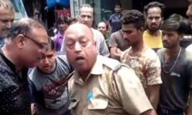 देहरादून में अतिक्रमण हटाने गए नगरनिगम कार्यकर्ताओ पर हमला, विरोध में हड़ताल 1 Hello Uttarakhand News »