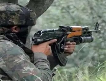 जम्मू कश्मीर के बडगाम में सुरक्षाबलों और आतंकियों के बीच मुठभेड़, एक आतंकी ढेर 4 Hello Uttarakhand News »