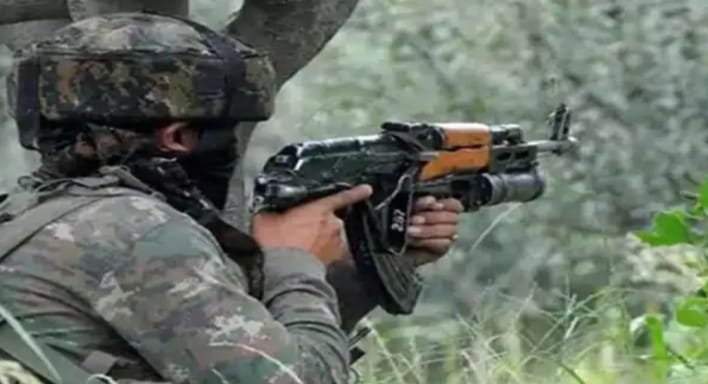 जम्मू कश्मीर के बडगाम में सुरक्षाबलों और आतंकियों के बीच मुठभेड़, एक आतंकी ढेर 1 Hello Uttarakhand News »