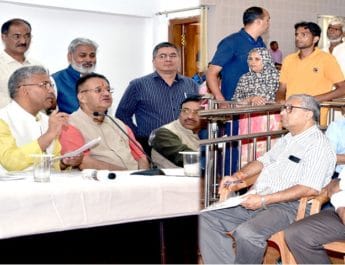 जनता मिलन कार्यक्रम में मुख्यमंत्री ने सुनी 170 शिकायतें, निस्तारण के लिए अधिकारीयों को दिए निर्देश 3 Hello Uttarakhand News »