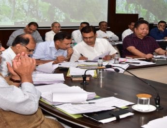 सीएम त्रिवेंद्र रावत ने दिए समय से घोषणाएं पूरी करने के निर्देश, लापरवाही पर तय की अधिकारियों की जवाबदेही 2 Hello Uttarakhand News »