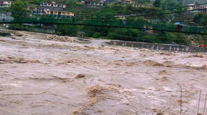 उत्तराखंड: बारिश से कहीं राहत तो कहीं आफत; तीन की मौत, कई सड़कें बंद 1 Hello Uttarakhand News »