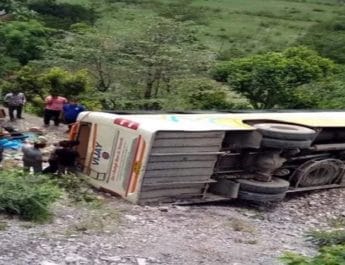 बड़ी खबरः खाई में गिरी बस, तीन की मौत, 15 घायल, रेस्क्यू जारी 2 Hello Uttarakhand News »