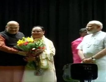 आकाश की 'बल्लेबाजी' से मोदी नाराज बोले- 'किसी का भी बेटा हो, ऐसा करे तो निकाल देना चाहिए'! 3 Hello Uttarakhand News »