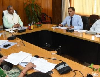 उत्तराखंड: 32 विभागों के 18 हजार पद रिक्त, इतने पदों पर होगी भर्ती.. 2 Hello Uttarakhand News »