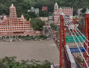 ऋषिकेश में लक्ष्मण झूला पर आवाजाही बंद, कुंभ से पहले तैयार होगा नया पुल: सीएम 2 Hello Uttarakhand News »