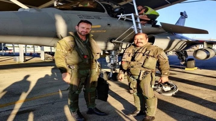 राफेल में वाइस चीफ एयर मार्शल ने भरी उड़ान, कहा-अब दुश्मनों को औकात में रहना होगा 1 Hello Uttarakhand News »