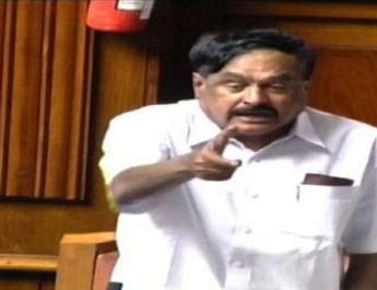 कर्नाटक उठापठक: जेडीएस विधायक बोले- बीजेपी नेता उनके पास 5 करोड़ लेकर आए, 30 करोड़ बाद में देने की कही बात 2 Hello Uttarakhand News »