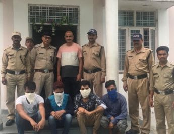 अन्तरराज्यीय साइबर गैंग का भंडाफोड़, हैली टिकट और ट्रैवल्स के नाम पर ऐसे करते थे ठगी 3 Hello Uttarakhand News »