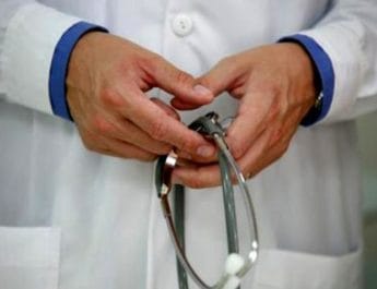 अस्पताल ने इलाज के नाम पर लिए लाखों रुपए, फिर परिवार के पास पैसे न होने पर जिंदा युवक को किया मृत घोषित ! 4 Hello Uttarakhand News »