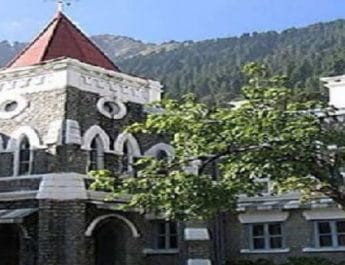 उत्तराखंड: हाईकोर्ट ने सभी पूर्व मुख्मंत्रियों को थमाया नोटिस, कहा... 2 Hello Uttarakhand News »