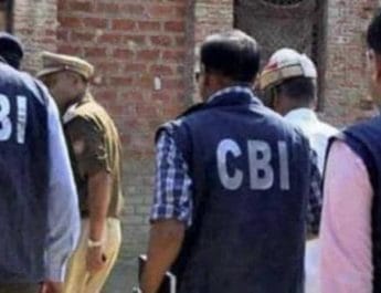 CBI की जम्मू, श्रीनगर व उधमपुर में छापेमारी,कई घंटे तक टीम खंगालती रही रिकार्ड 3 Hello Uttarakhand News »
