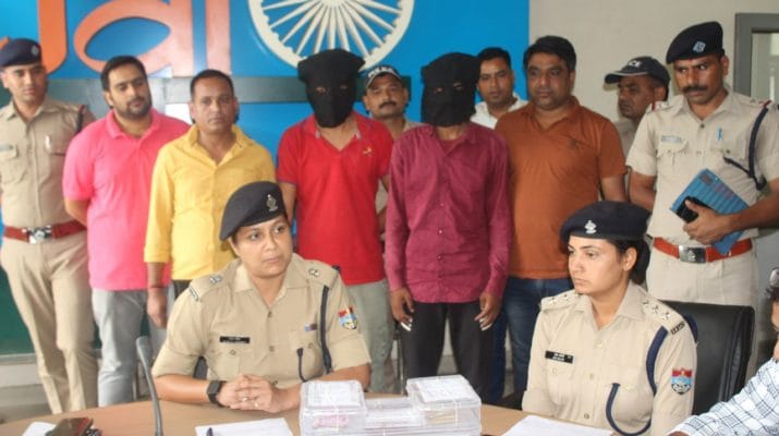देहरादून पुलिस को मिली बड़ी कामयाबी,24 घंटे के भीतर लूट का खुलासा, दो शातिर चोर गिरफ्तार 1 Hello Uttarakhand News »