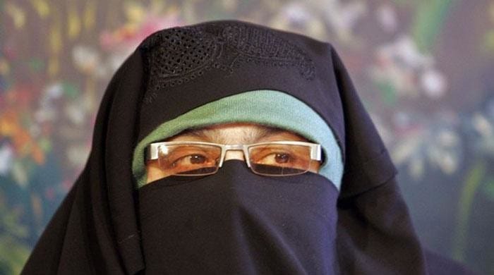 जम्मू-कश्मीर में NIA की बड़ी कार्यवाही, अलगाववादी आसिया अंद्राबी का घर सील 1 Hello Uttarakhand News »