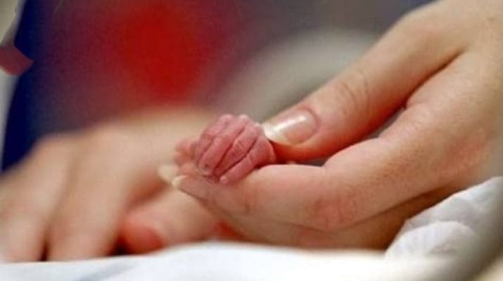 देहरादून में हाइवे पर लावारिस पड़ी मिली नवजात बच्ची , हड़कंप 1 Hello Uttarakhand News »