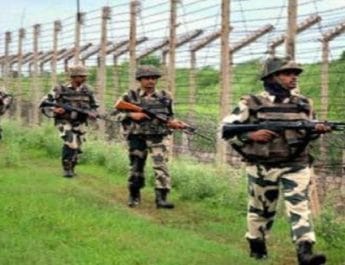आतंकियों से मुठभेड़ में एक CRPF का जवान शहीद 4 Hello Uttarakhand News »
