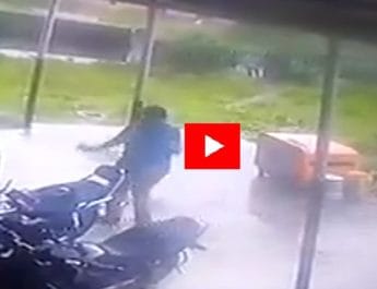 उत्तराखंड: देखिए बेख़ौफ़ बदमाशों द्वारा हत्या का लाइव वीडियो.. 4 Hello Uttarakhand News »