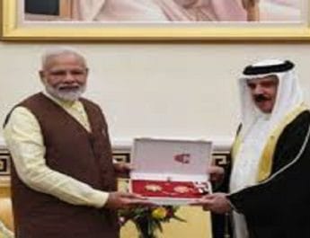 UAE के बाद बहरीन पहुंचे पीएम मोदी, 'द किंग हमाद ऑर्डर ऑफ द रेनेसां' से सम्मानित 4 Hello Uttarakhand News »