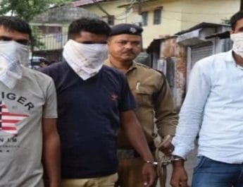 उत्तराखंड: भर्ती दौड़ के दौरान जवानों की पिटाई से हुई युवक की मौत, 3 जवान गिरफ्तार 3 Hello Uttarakhand News »