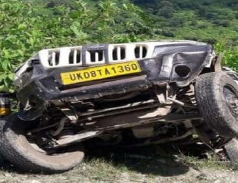 उत्तराखंड: खाई में गिरा वाहन, दर्दनाक हादसे में एक की मौत, आठ घायल 4 Hello Uttarakhand News »