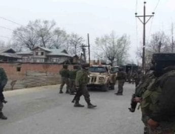 जम्मू-कश्मीर सोपोर में सुरक्षाबलों को बड़ी कामयाबी, लश्कर ए तैयबा का शीर्ष रैंकिंग आतंकी ढेर 3 Hello Uttarakhand News »