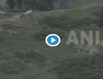 भारतीय जवानों ने मार गिराए पाकिस्तान के सैनिक, सफेद झंडा लहराकर ले गए शव 4 Hello Uttarakhand News &raquo;