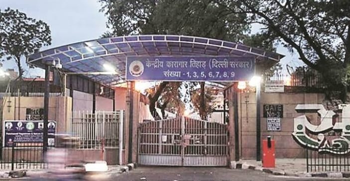 चिदंबरम से मिलने कांग्रेस के कई नेता पहुंचे तिहाड़ जेल , नही मिली अनुमति 1 Hello Uttarakhand News »