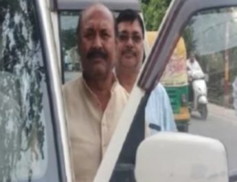 जेल में बंद चिन्मयानंद से भाजपा के पूर्व विधायक व पूर्व एमएलसी मिले, कहा उनकी तबीयत ठीक नहीं 2 Hello Uttarakhand News »