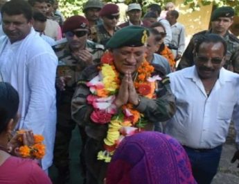 उत्तराखंड: सेना प्रमुख बिपिन रावत पहुंचे ननिहाल, सेवानिवृत्त के बाद करेंगे पैतृक गांव में काम 4 Hello Uttarakhand News »