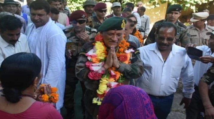 उत्तराखंड: सेना प्रमुख बिपिन रावत पहुंचे ननिहाल, सेवानिवृत्त के बाद करेंगे पैतृक गांव में काम 1 Hello Uttarakhand News »