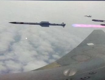 डीआरडीओ ने किया हवा-से-हवा में मार करने वाली 'अस्त्र' मिसाइल का सफल परीक्षण 3 Hello Uttarakhand News »