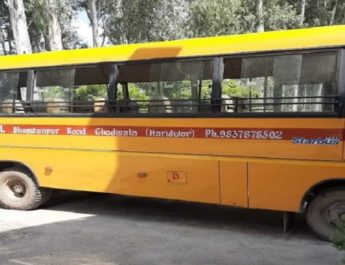 उत्तराखंड: छात्रों से भरी बस के चालक को नीचे फेंका, फिर बस लेकर हुआ फरार; पीछे दौड़े परिजन 3 Hello Uttarakhand News »