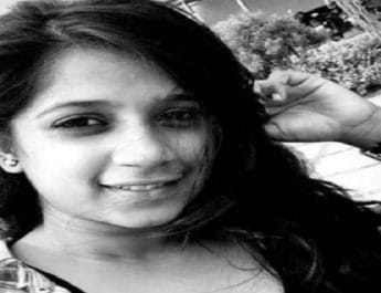 तमिलनाडु: 23 साल की लड़की पर गिरा 'अवैध' बैनर, फिर टैंकर से टकराई, मौत 4 Hello Uttarakhand News »