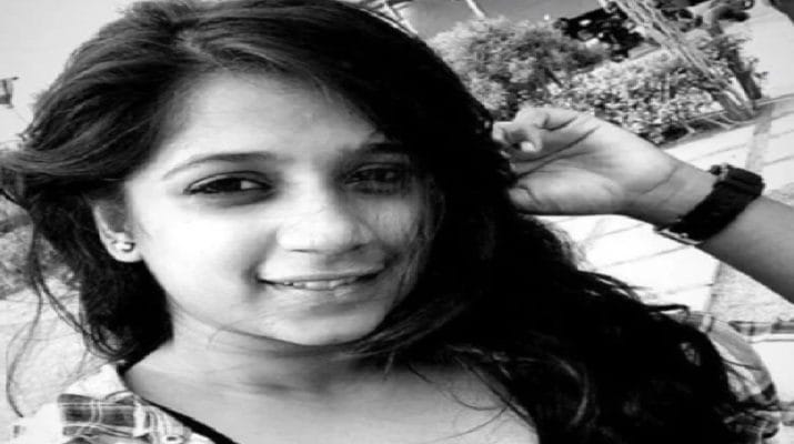 तमिलनाडु: 23 साल की लड़की पर गिरा 'अवैध' बैनर, फिर टैंकर से टकराई, मौत 1 Hello Uttarakhand News »