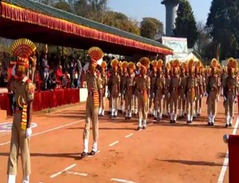 SSB पासिंग आउट परेड: देश को मिले 82 आरक्षी, 36 महिलाएं भी शामिल 2 Hello Uttarakhand News »