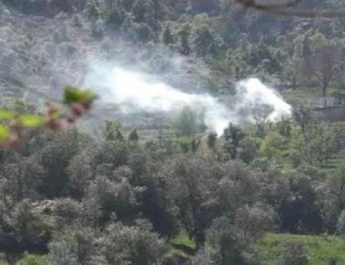 पाकिस्तान ने रिहायशी इलाकों में फिर दागे गोले, एक महिला की मौत; सेना ने दिया मुंहतोड़ जवाब, सीमा पर अलर्ट 2 Hello Uttarakhand News &raquo;