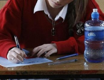 पानी की बोतल ले गए तो नहीं मिलेगा परीक्षा केंद्र में प्रवेश 2 Hello Uttarakhand News »