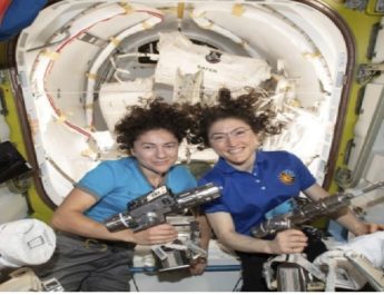 अंतरिक्ष में महिलाओं ने रचा इतिहास, पहली बार बगैर पुरुष के निकलीं स्पेसवॉक पर 4 Hello Uttarakhand News »