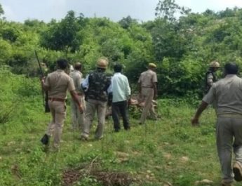 उत्तराखंड: गश्त कर रहे फॉरेस्ट गार्ड को बाघ ने फिर बनाया निवाला, नहीं जाग रहा विभाग 2 Hello Uttarakhand News »