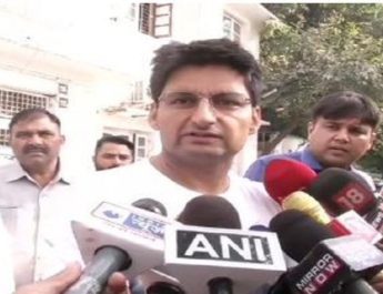 खट्टर सरकार को समर्थन देने वाले विधायकों को जनता मारेगी जूते- हुड्डा 3 Hello Uttarakhand News »