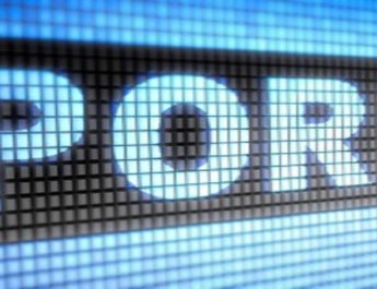 बाजार के बीच विज्ञापन स्क्रीन पर हैकर्स ने चला दी पॉर्न, घंटों पोर्नोग्राफी से लोग हुए असहज 3 Hello Uttarakhand News »