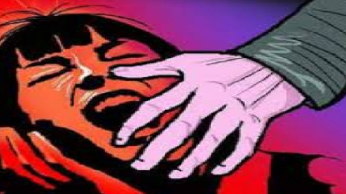 शहर के बाहर जली अवस्था में मिली महिला डॉक्टर की लाश, लगता है कि सड़कों पर भेड़िये खुले घूम रहे हैं- राष्ट्रीय महिला आयोग 1 Hello Uttarakhand News »