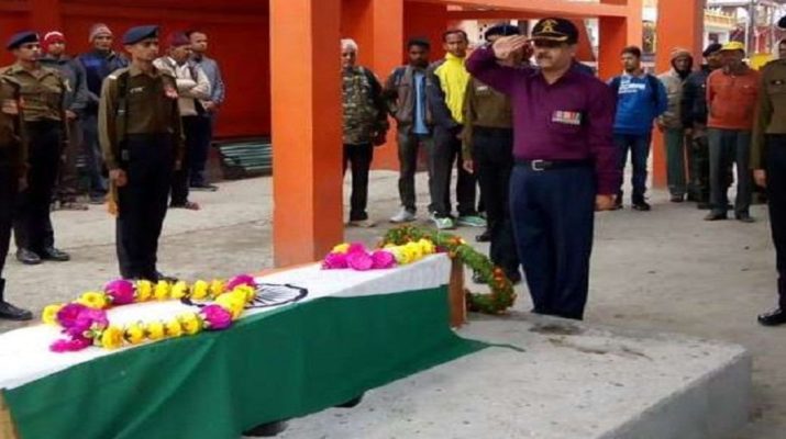उत्तराखंड का जवान शहीद, सैन्य सम्मान के साथ दी गई अंतिम विदाई 1 Hello Uttarakhand News »