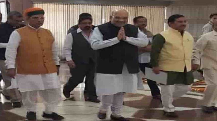 कल से संसद का शीतकालीन सत्र, सियासी गर्मी दिखने के संकेत 1 कल से संसद का शीतकालीन सत्र, सियासी गर्मी दिखने के संकेत 1 Hello Uttarakhand News »