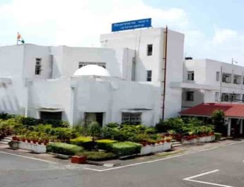 पूर्व मुख्यमंत्रियों की सुविधाओं पर विस सत्र में विधेयक लाने की तैयारी में सरकार 2 Hello Uttarakhand News »