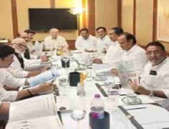 शरद पवार के घर कांग्रेस और एनसीपी की बैठक हुई शुरू 4 Hello Uttarakhand News &raquo;