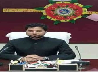 बदसलूकी मामले को लेकर इस जिलाधिकारी की हुई छुट्टी, सीएम ने की निंदा 2 Hello Uttarakhand News »